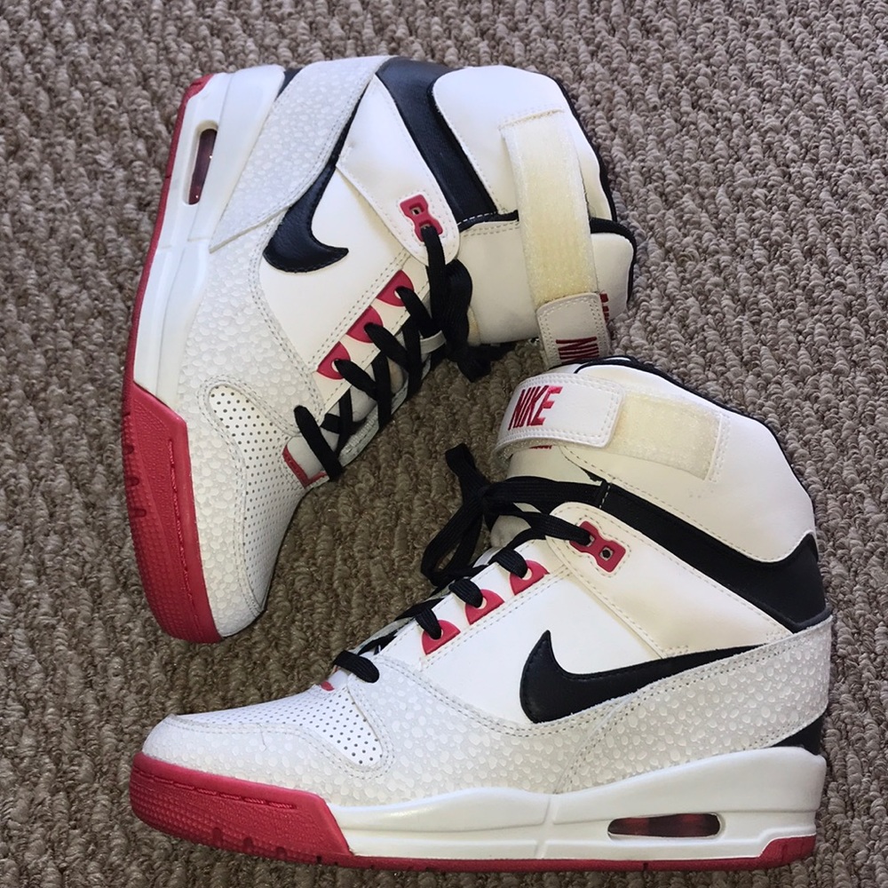 Nike Air Revolution Sky Hi sneaker